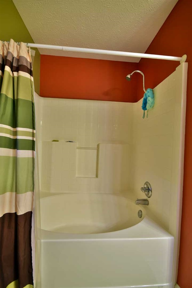 DOVE CREEK - Residential
