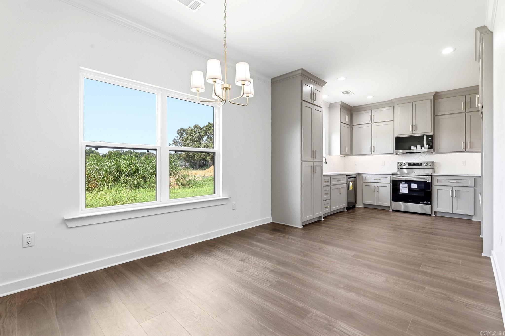 FLORIDIAN HEIGHTS PHASE 1 - Residential