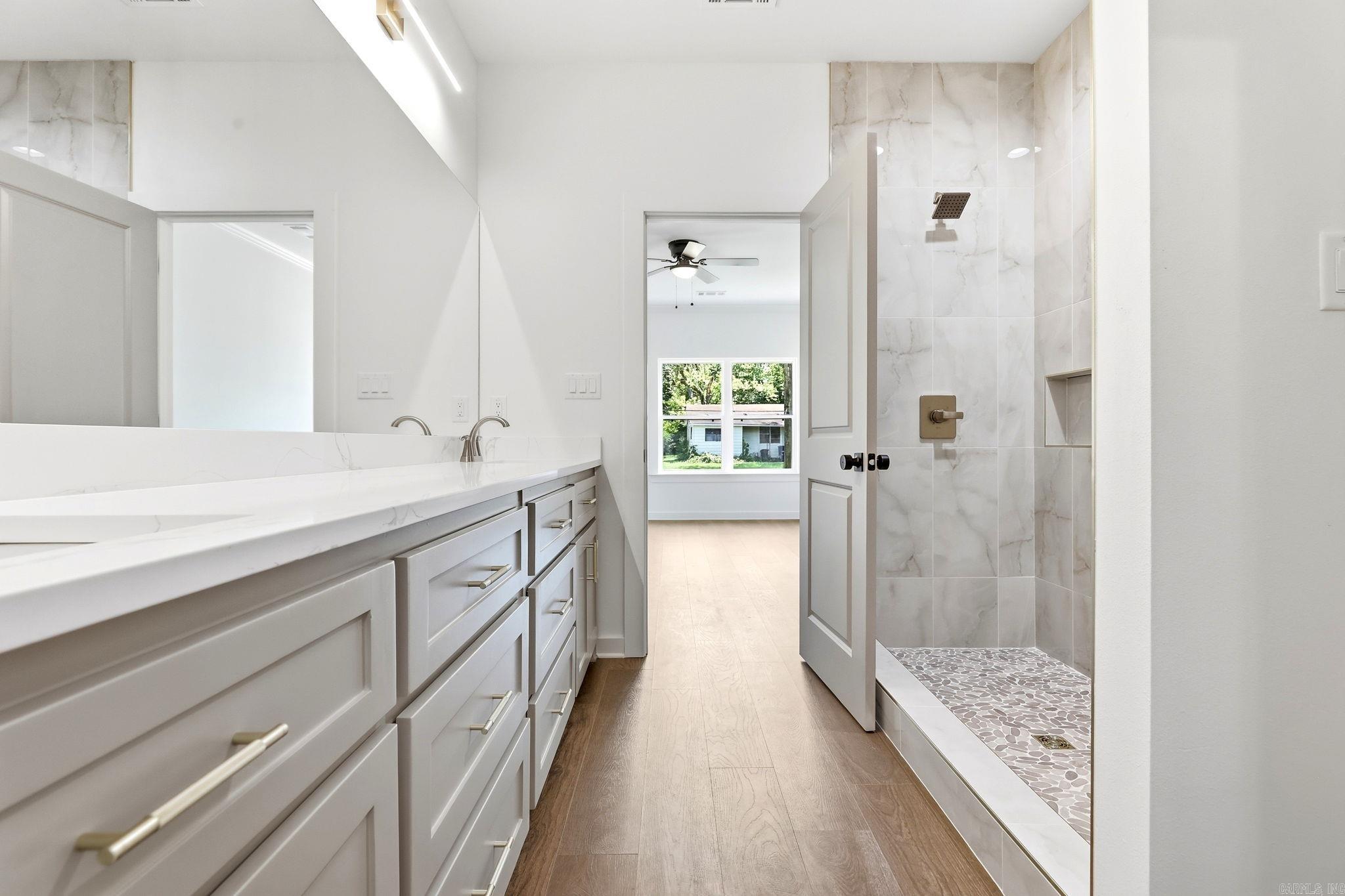 FLORIDIAN HEIGHTS PHASE 1 - Residential