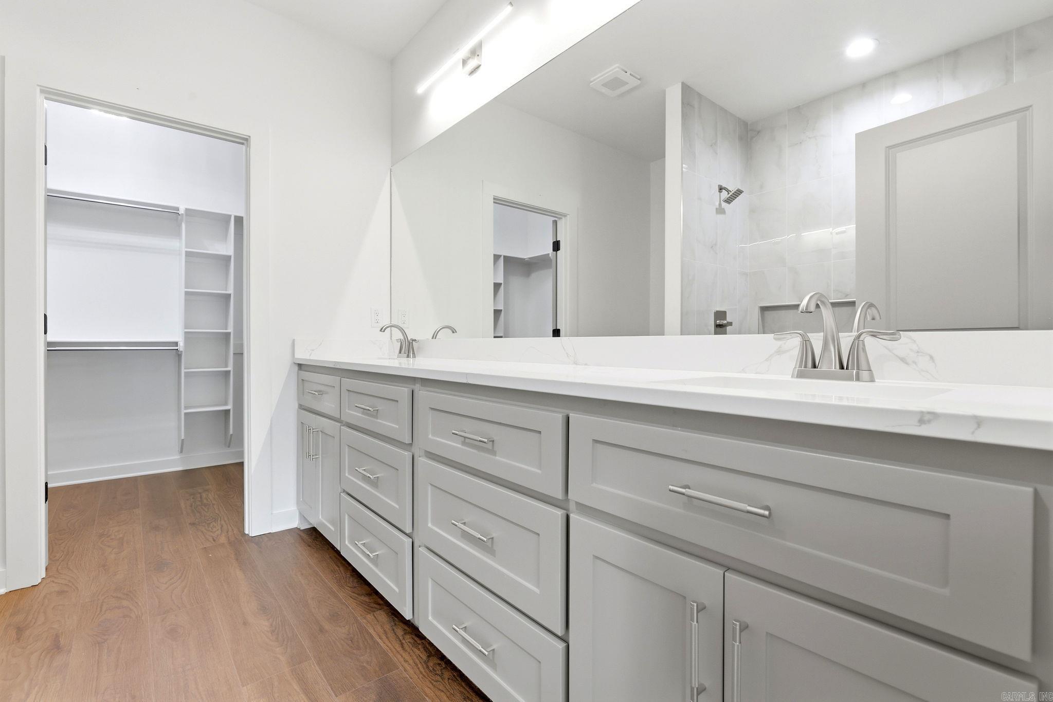 FLORIDIAN HEIGHTS PHASE 1 - Residential