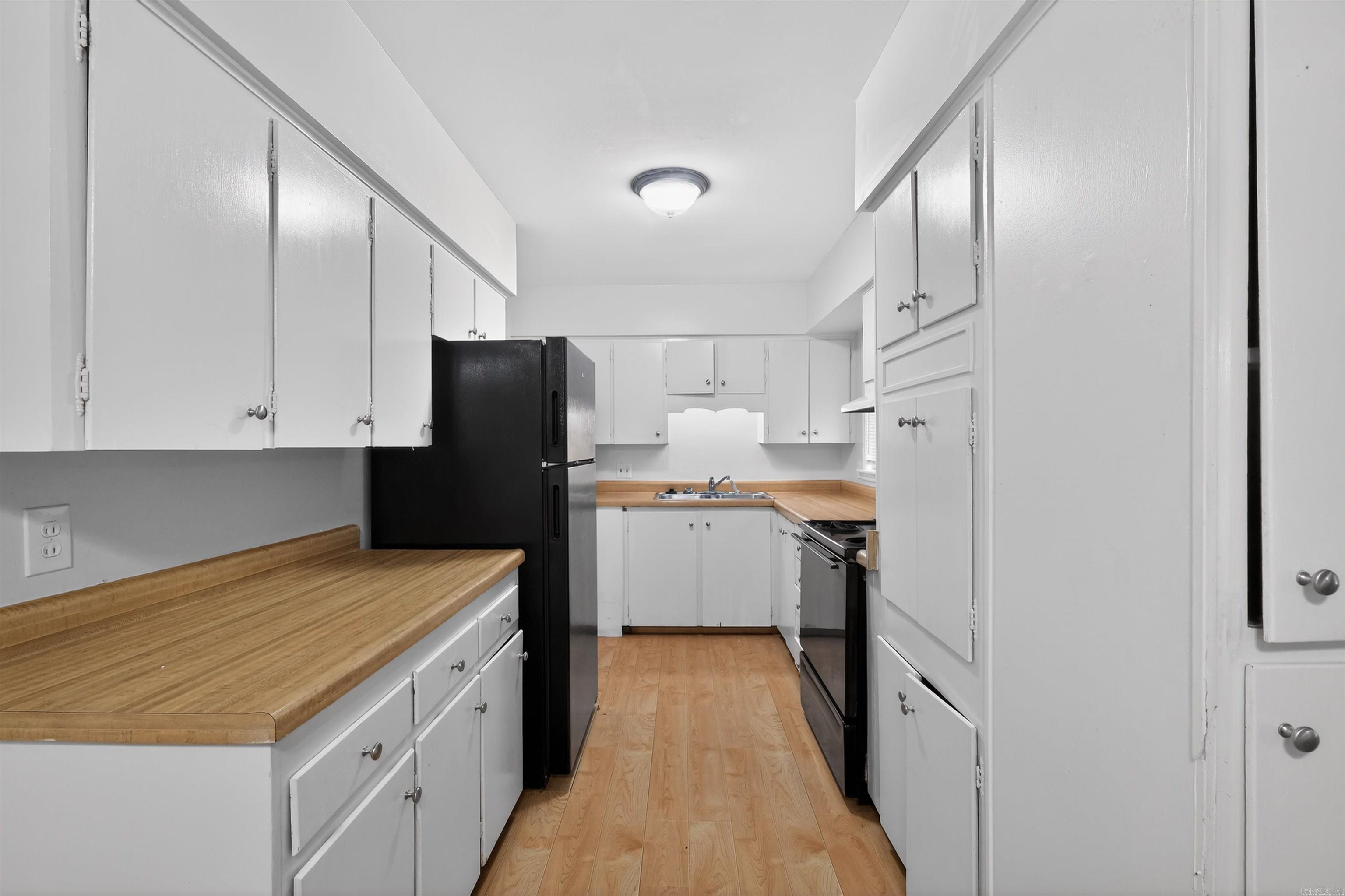 MEADOWCLIFF - Residential