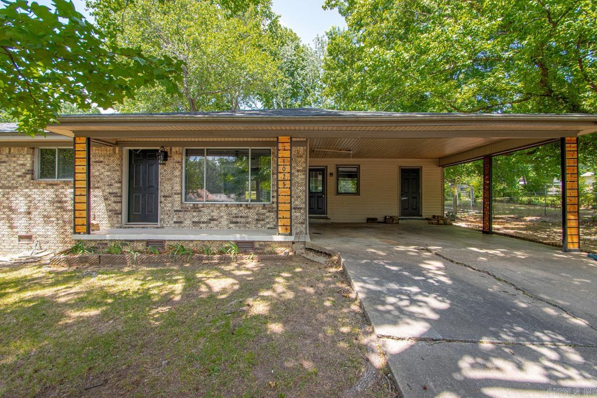 Start your 4th of July weekend off with a bang with this newly renovated 2153 sq ft 3 bedroom, 2 bathroom house with tons of space and a pool. House has new roof, HVAC, Tankless Water Heater, flooring and paint. Pool has a new liner. Kitchen boasts a MASSIVE 9 foot island, all new cabinets and quartz countertops. Laundry room/pantry is off the kitchen. Main bath has large shower with glass enclosure, separate tub and double vanity. Master bedroom has renovated steam shower and large closet. All bedrooms are large. Large dining room adjoins the kitchen, and house has a living room and a family room with gas fireplace. There is also a pool room off of the family room that has cabinets and quartz countertop, beverage fridge and a spot for your Grill/Griddle with natural gas hookup and opportunity to add a vent hood. Back yard has a large shed and a small shed for the pool equipment. Did we mention it has a pool? The pool is perfect for these hot summer days. This home is perfect for family gatherings and is conveniently located close to shopping and access to the freeway. The only thing this house is missing is YOU! You must see this one today before it is gone.