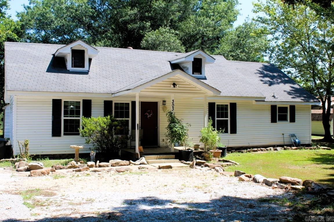 **Charming 2-Bedroom Home in Mountain View, AR – Ideal Country Living!**  No 02400Welcome to this delightful 2-bedroom, 1-bath home offering **1,176 sq. ft.** of living space, plus a versatile **bonus room** perfect for an office, sewing room, or extra storage. Set on a .49-acre lot, this property offers room to grow while enjoying the peace and quiet of country living, yet just minutes from town!  The home’s standout feature is the **spacious country kitchen** and dining combo, perfect for enjoying home-cooked meals and family gatherings. Outside, the large yard offers endless potential for outdoor living, whether you’re dreaming of a **garden, workshop, or garage**. An older outbuilding is perfect for storing tools, and the **large storm shelter** adds extra security and peace of mind.  Located just minutes from **schools, the hospital, and downtown shopping**, this property is in a prime location. You’ll enjoy the best of both worlds—small-town charm with all the amenities close by. Mountain View is known for its warm community spirit and scenic beauty, making this the perfect place to call home.  Don’t miss this great opportunity—schedule your showing today! Only $115,000.