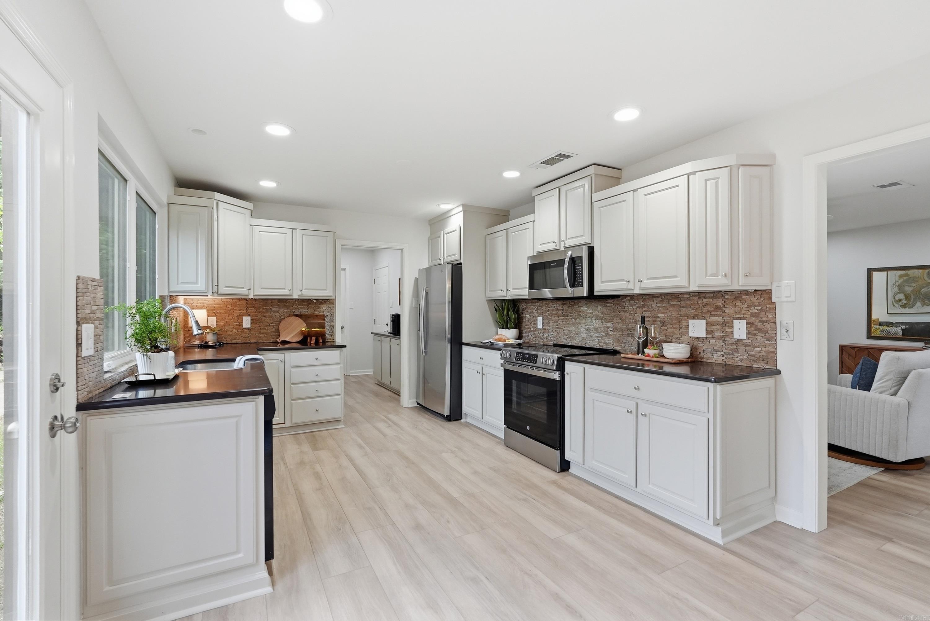 PLEASANT VALLEY - Residential