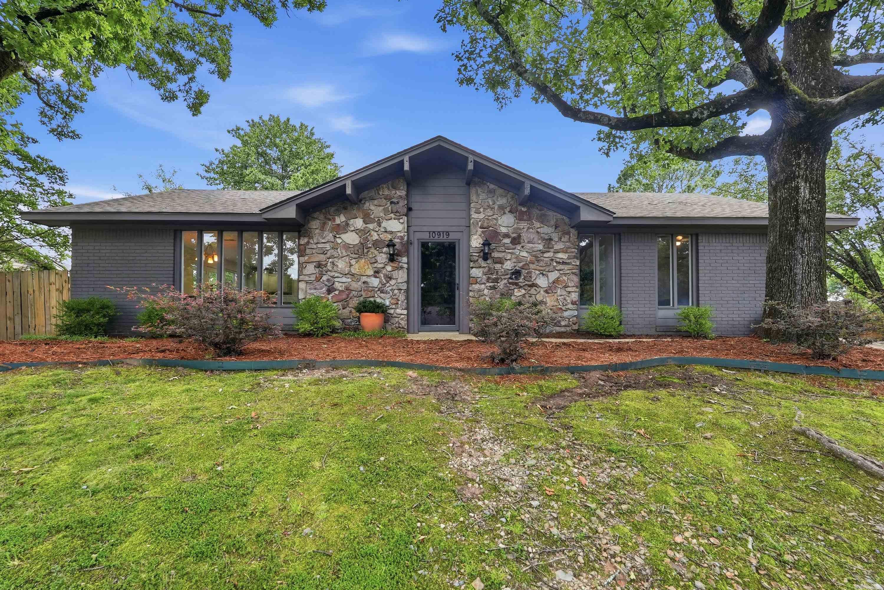 PLEASANT VALLEY - Residential