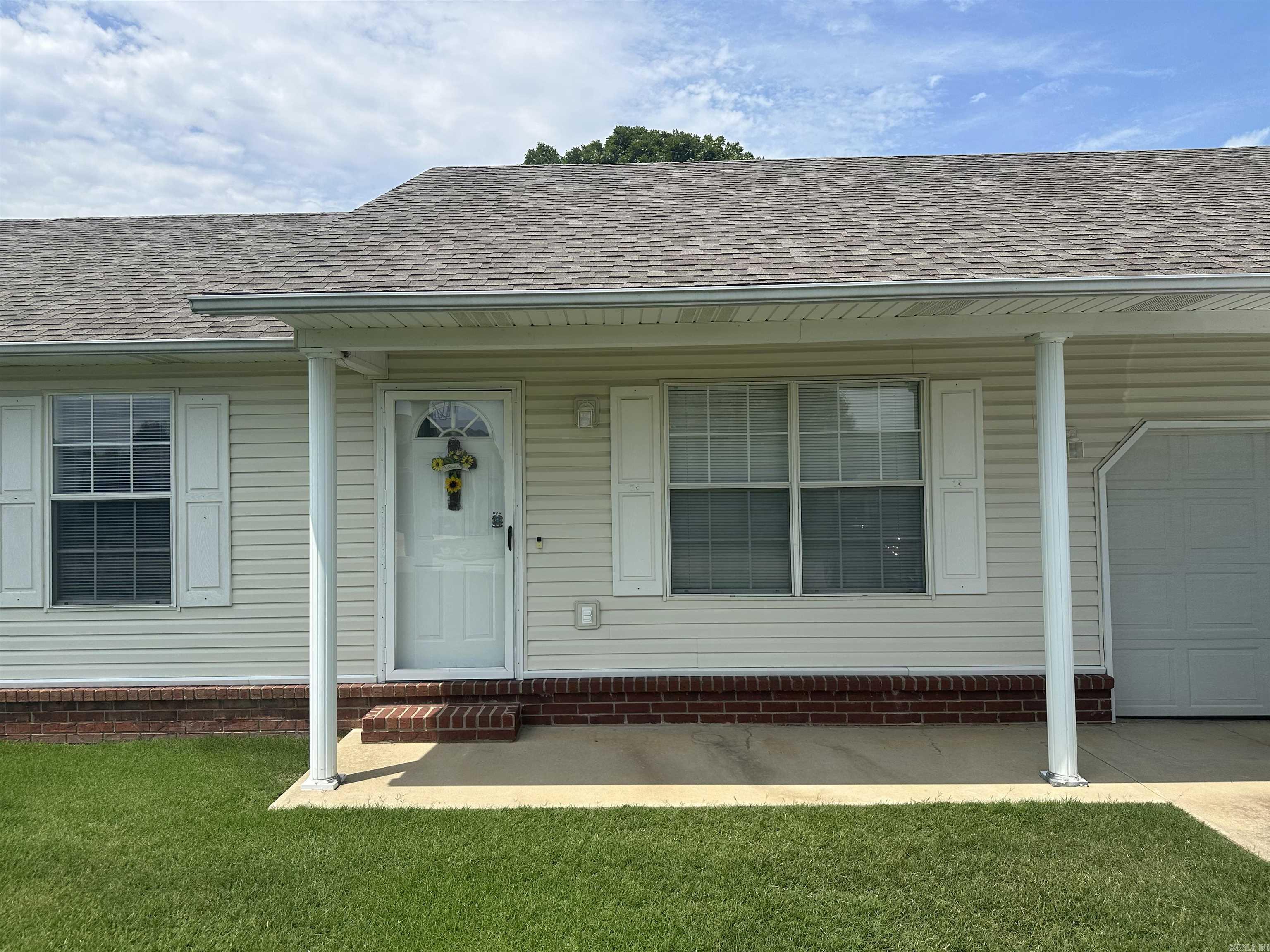 Perfect is the best description for this house.  If you are looking for a 3 bedroom 2 bath home that has been completely updated in the last 4 years this is the one.  New flooring, paint, countertops, appliances and roof!  Backyard is partially fenced and includes an awning covered back patio.   This one won't last long!