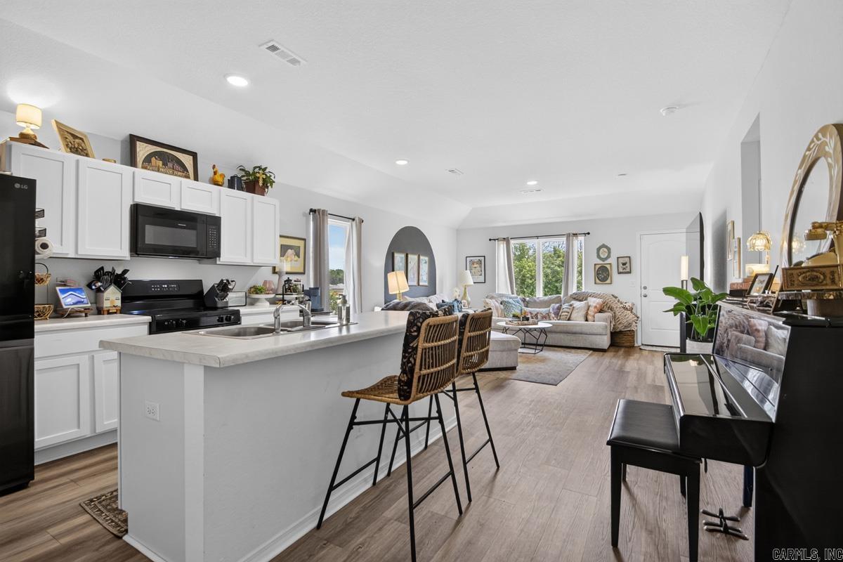 THE MEADOWS - Residential