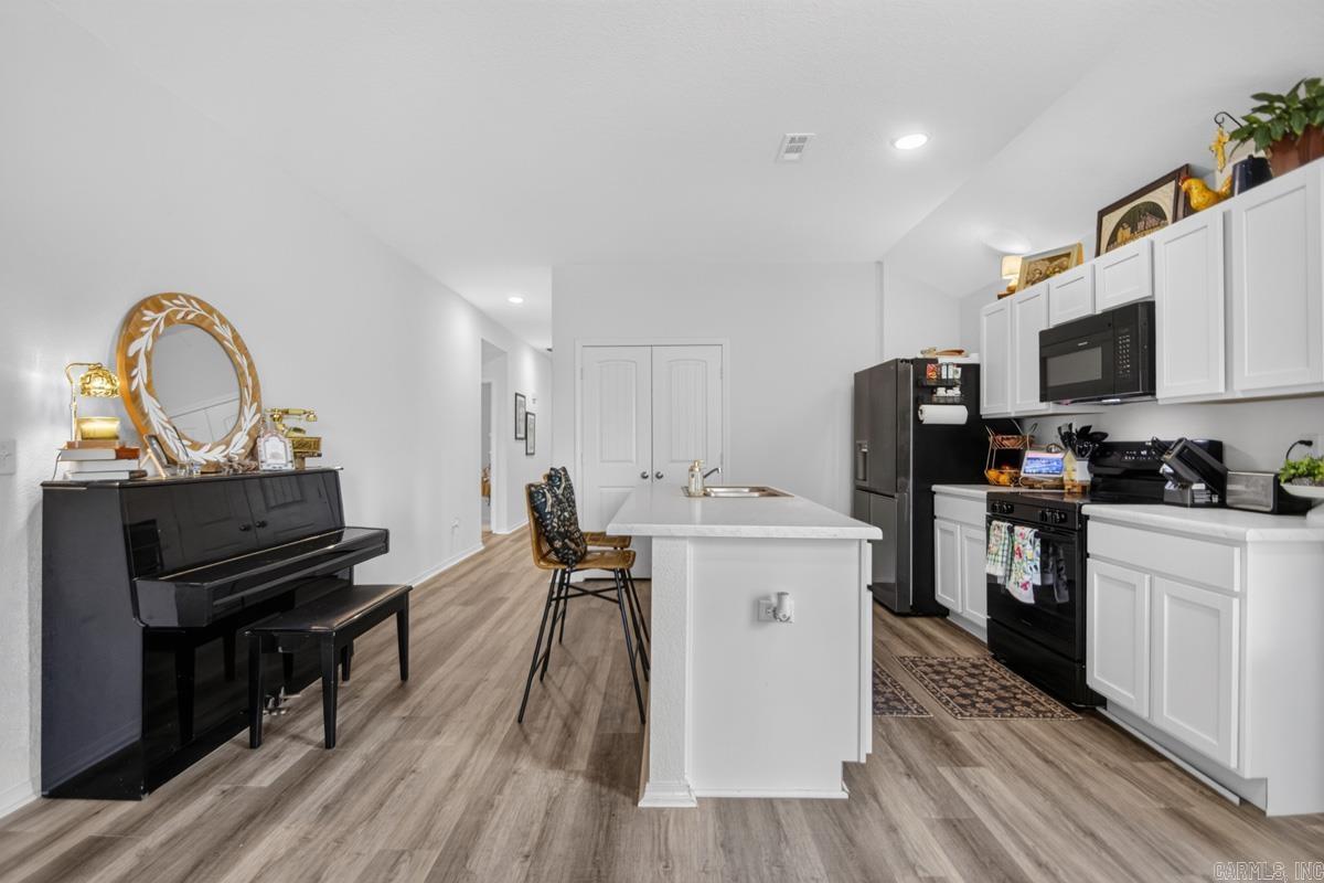 THE MEADOWS - Residential