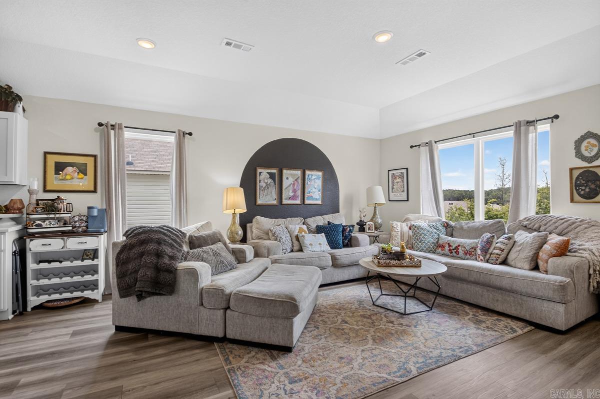 THE MEADOWS - Residential