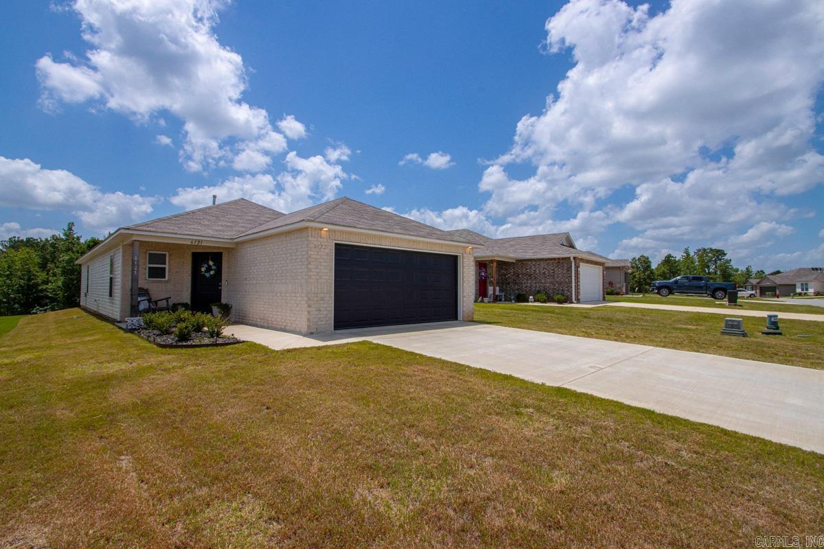 THE MEADOWS - Residential