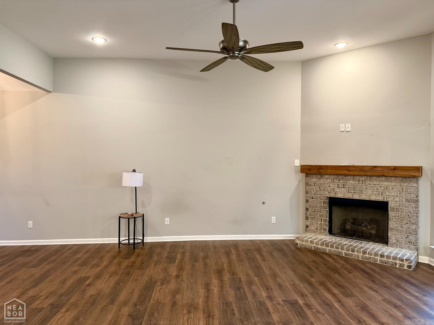 ESTATES OF DELTA POINTE PH II - Residential