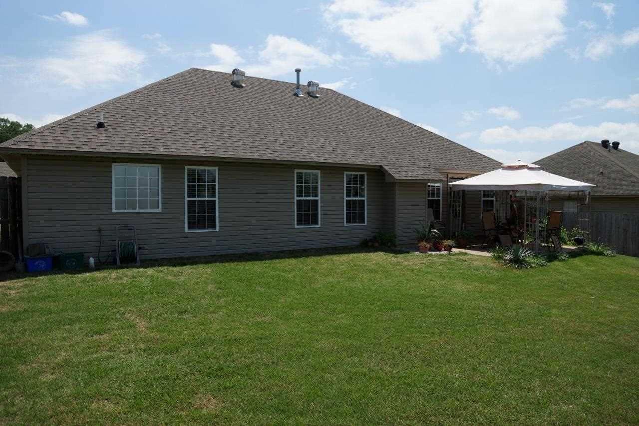 MEADOWLAKE - Residential