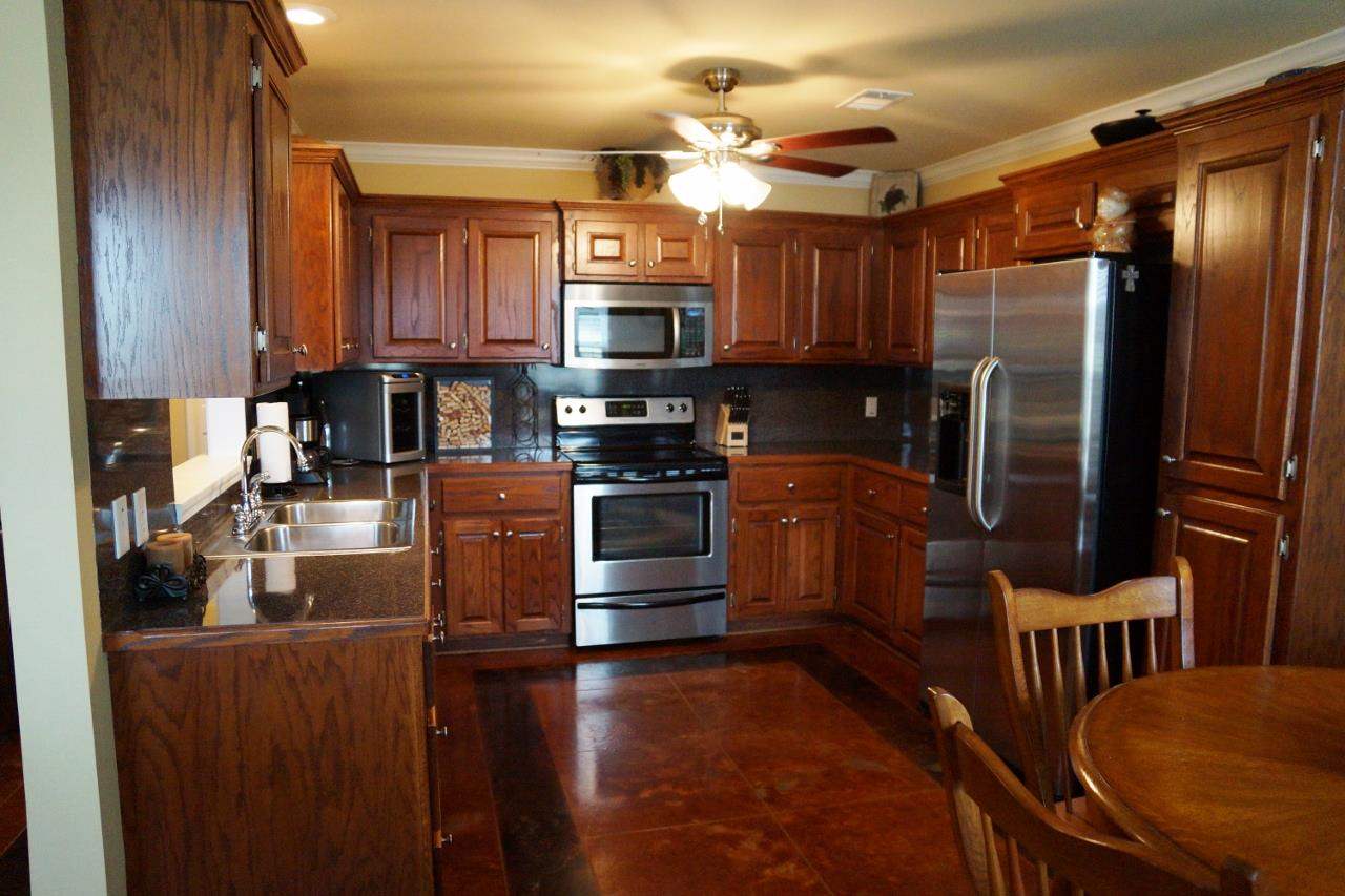 MEADOWLAKE - Residential