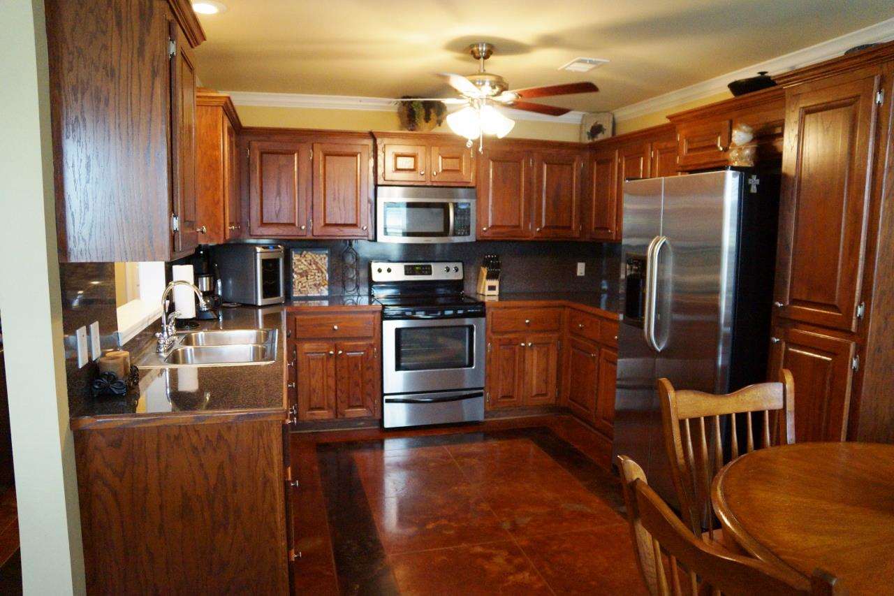 MEADOWLAKE - Residential