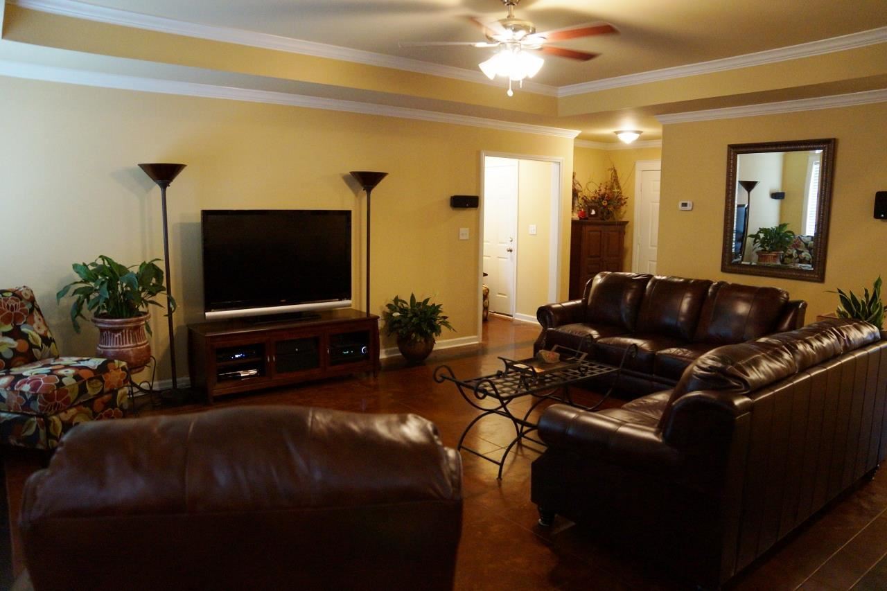 MEADOWLAKE - Residential