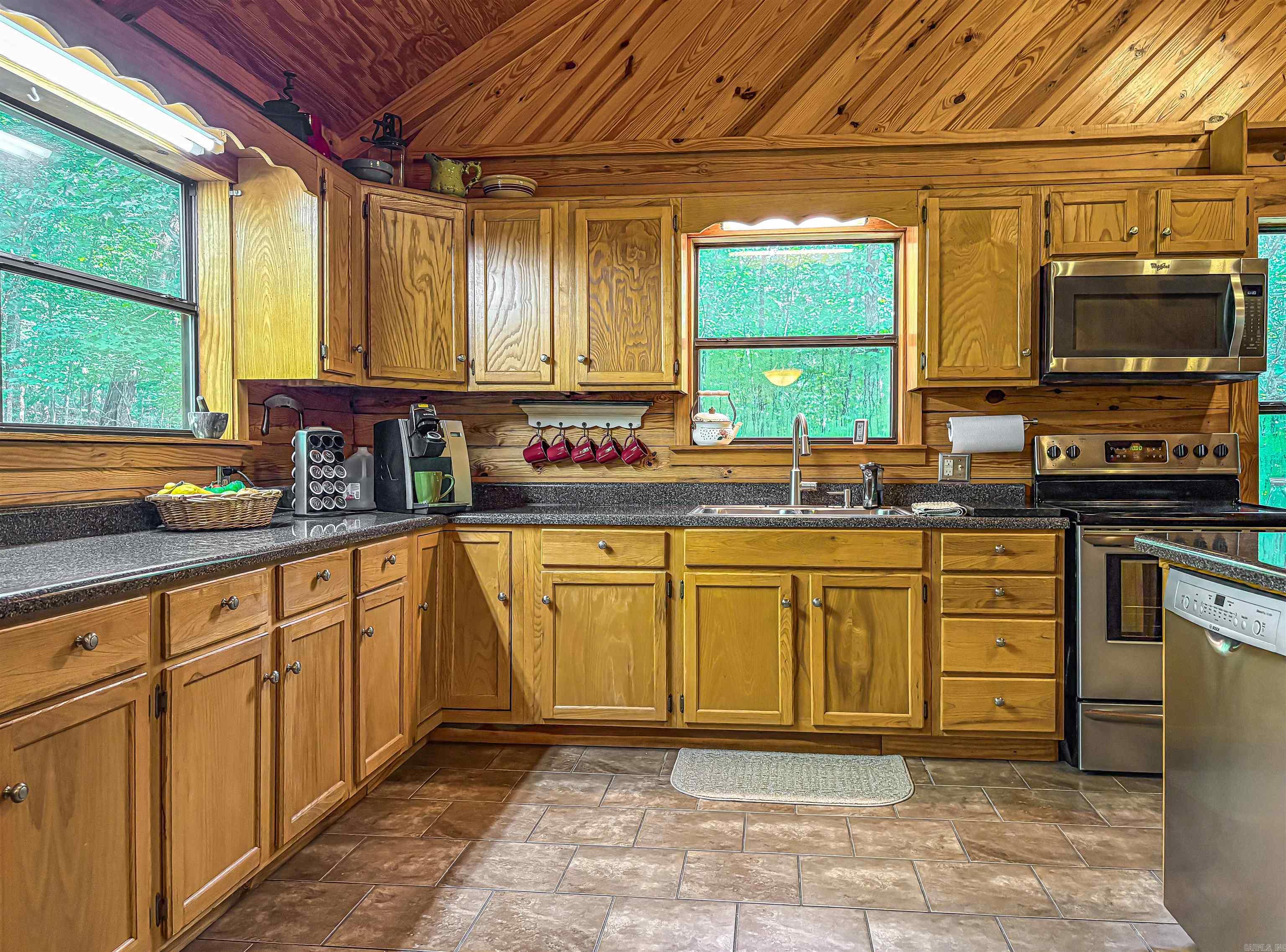 WHITE WATER ESTATES - Residential