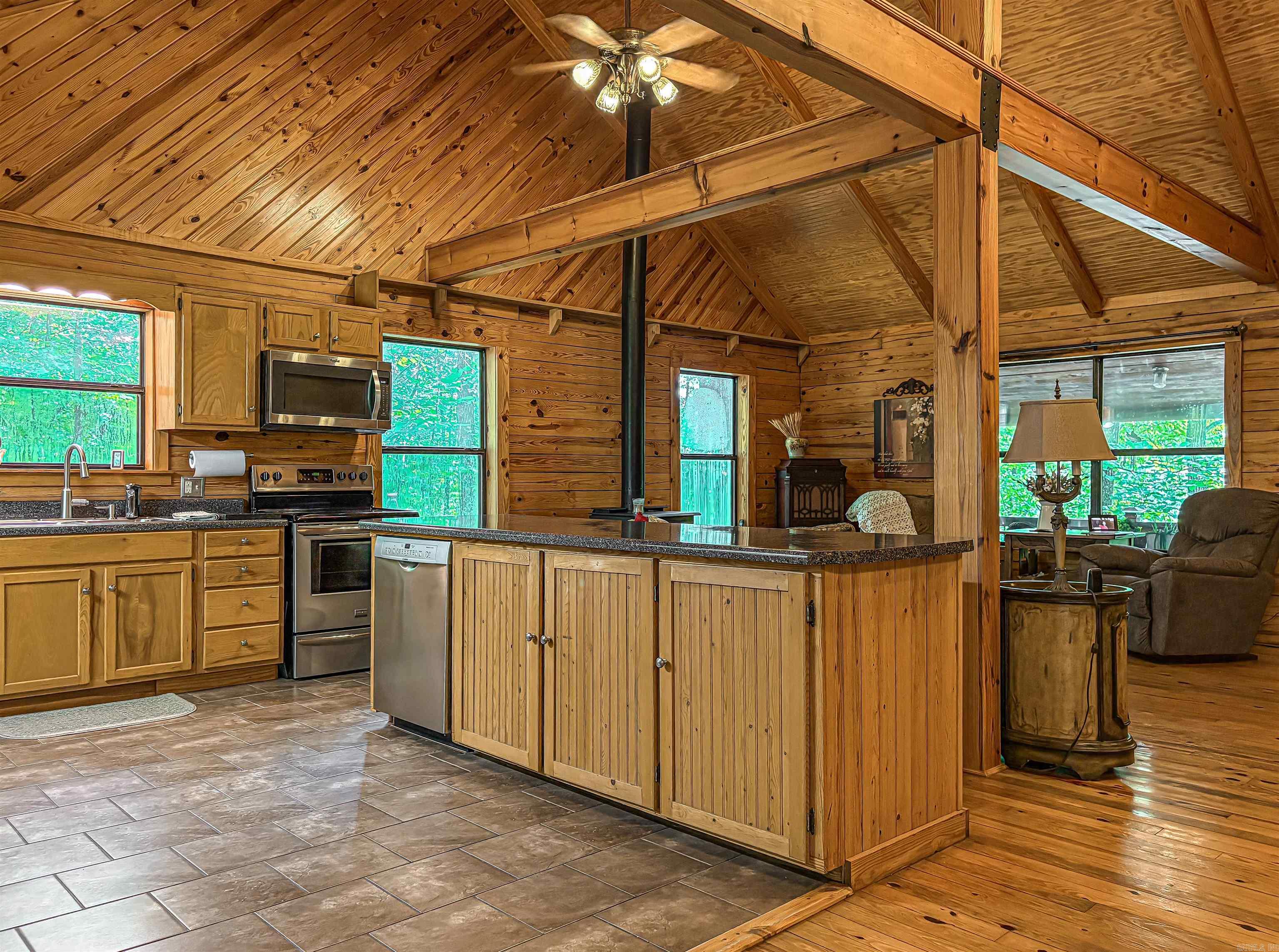 WHITE WATER ESTATES - Residential