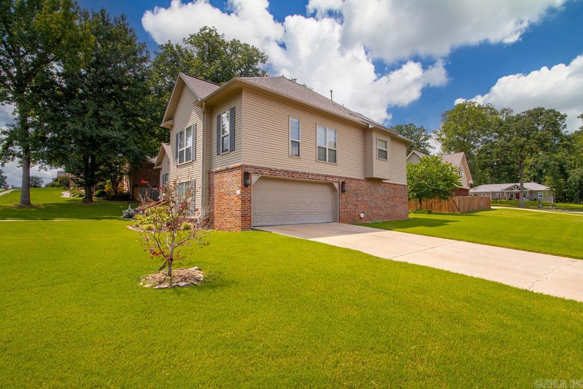 WOODLAND PARK - Residential