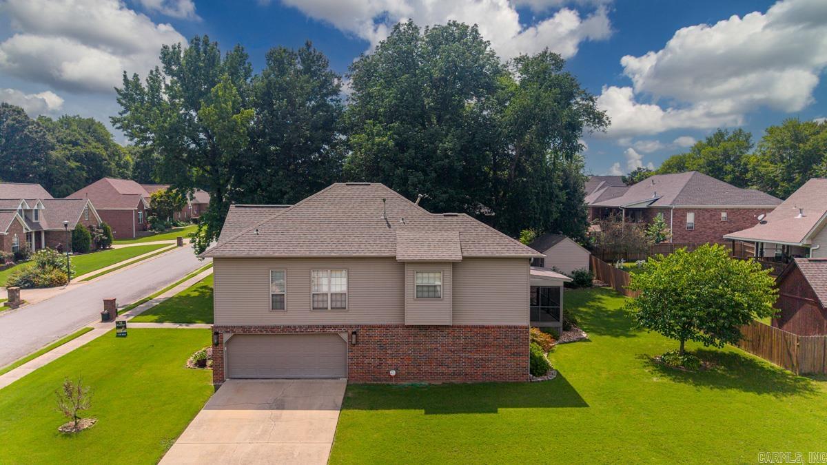 WOODLAND PARK - Residential