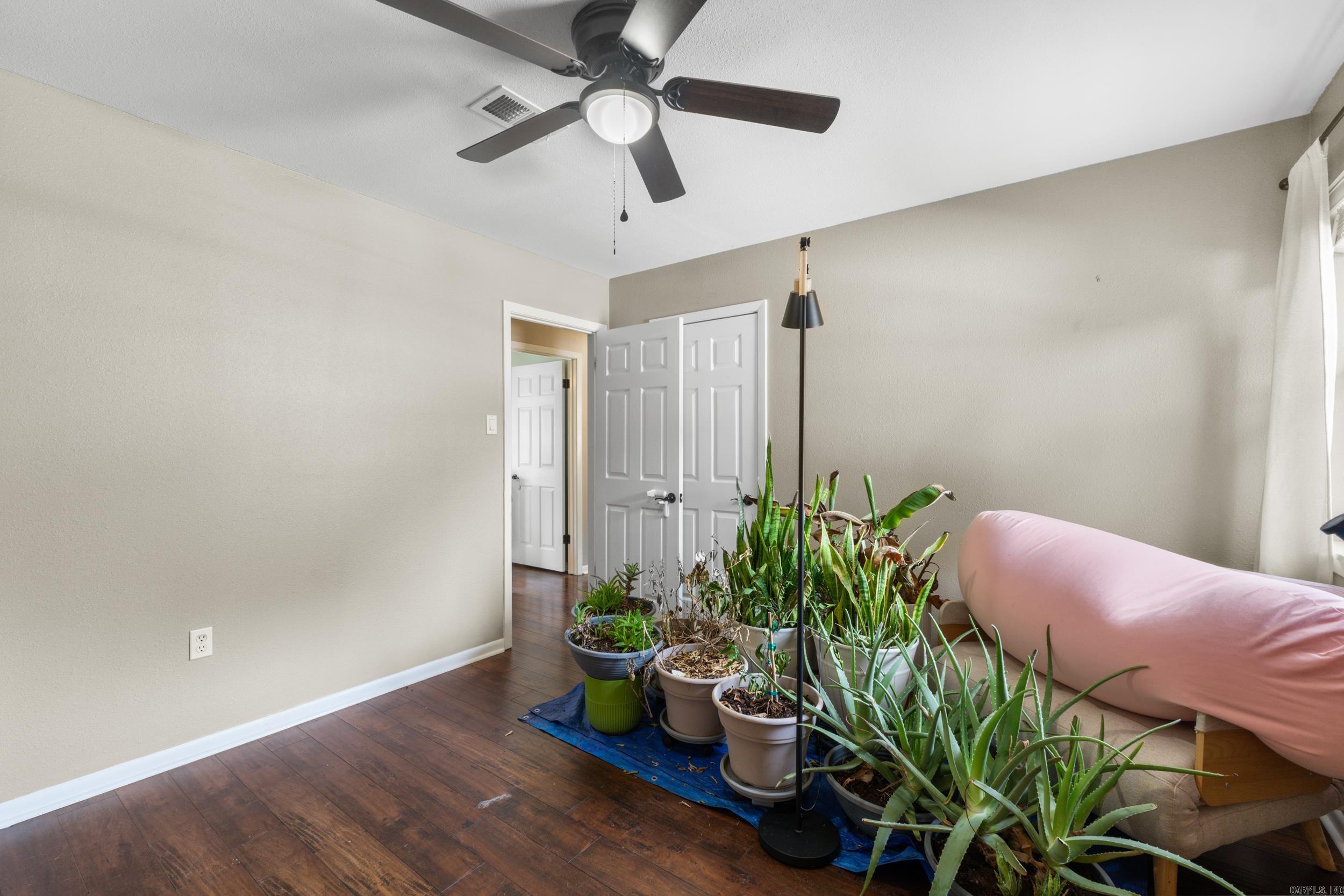 TUCKER CREEK - Residential