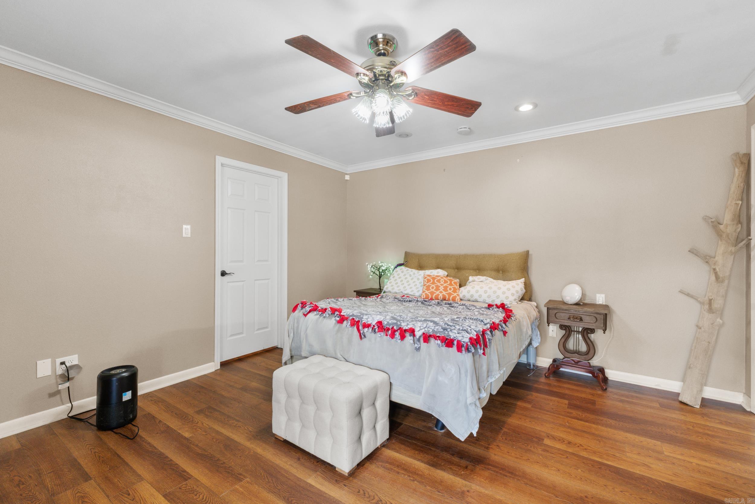 TUCKER CREEK - Residential