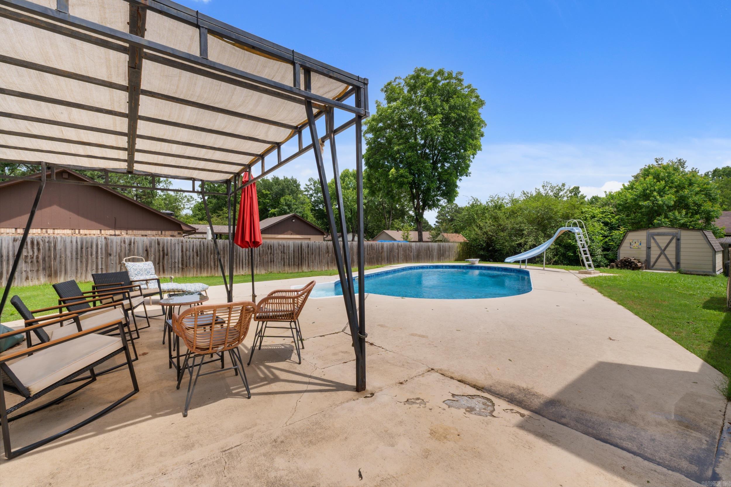 TUCKER CREEK - Residential