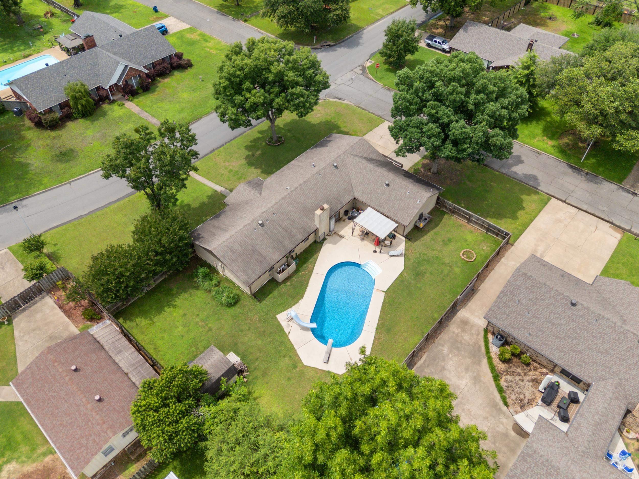 TUCKER CREEK - Residential