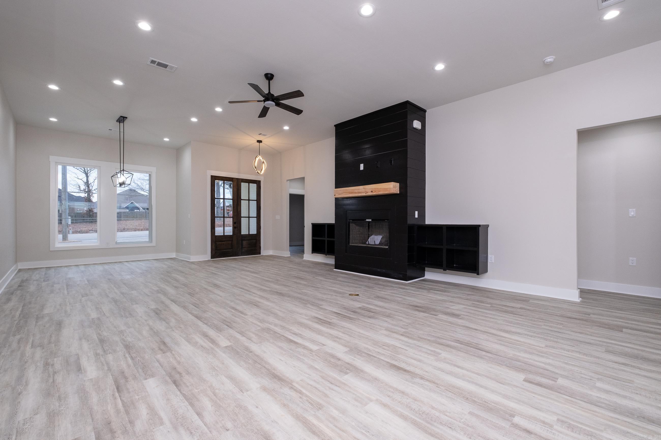 CORAL RIDGE - Residential