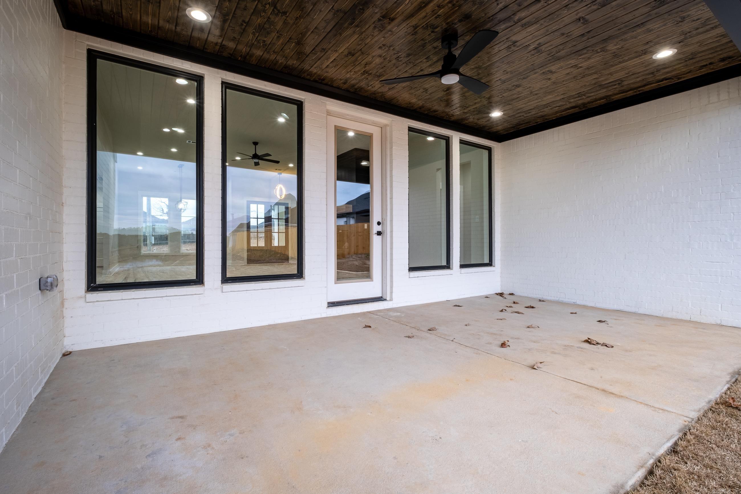 CORAL RIDGE - Residential