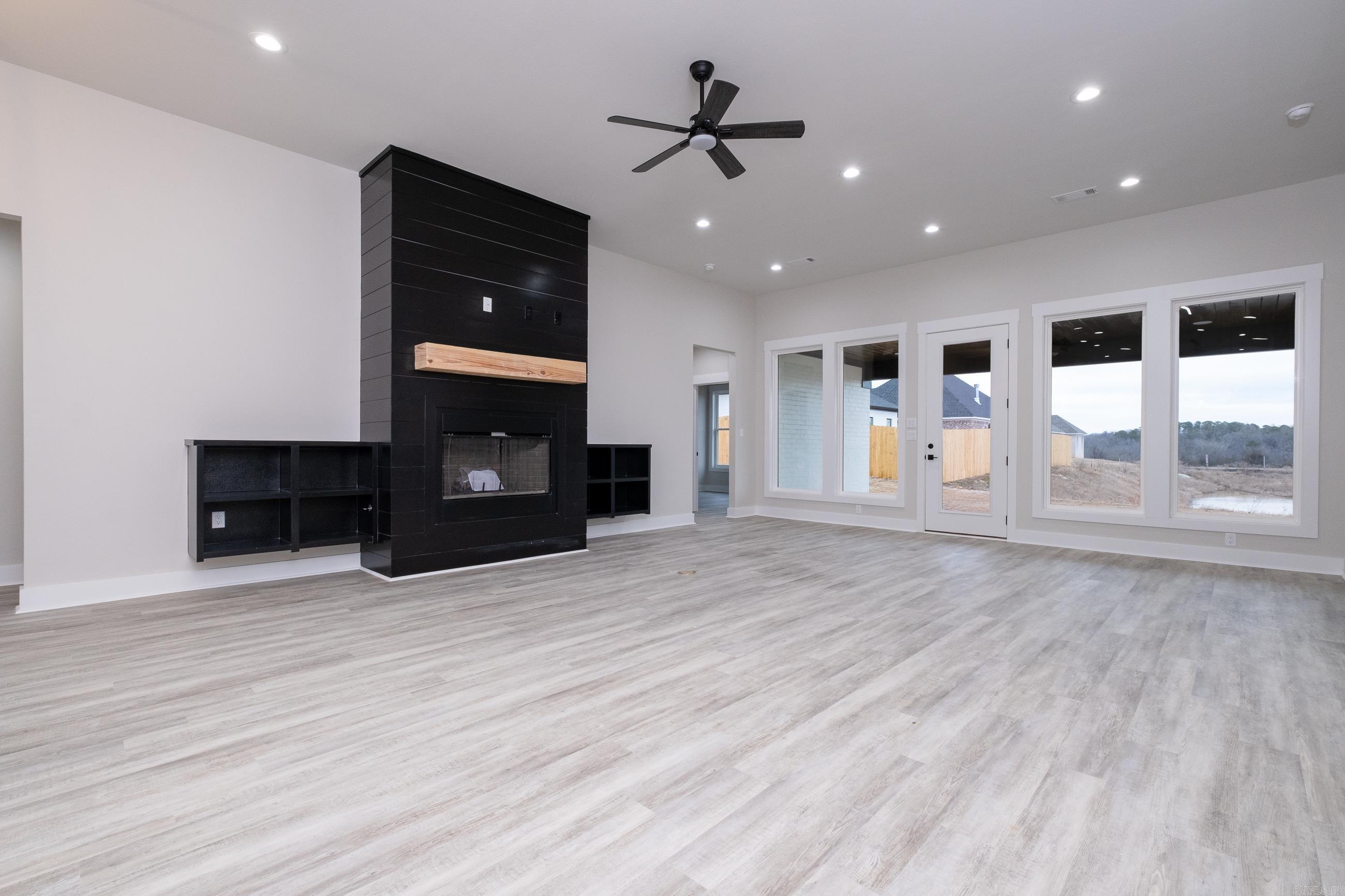 CORAL RIDGE - Residential