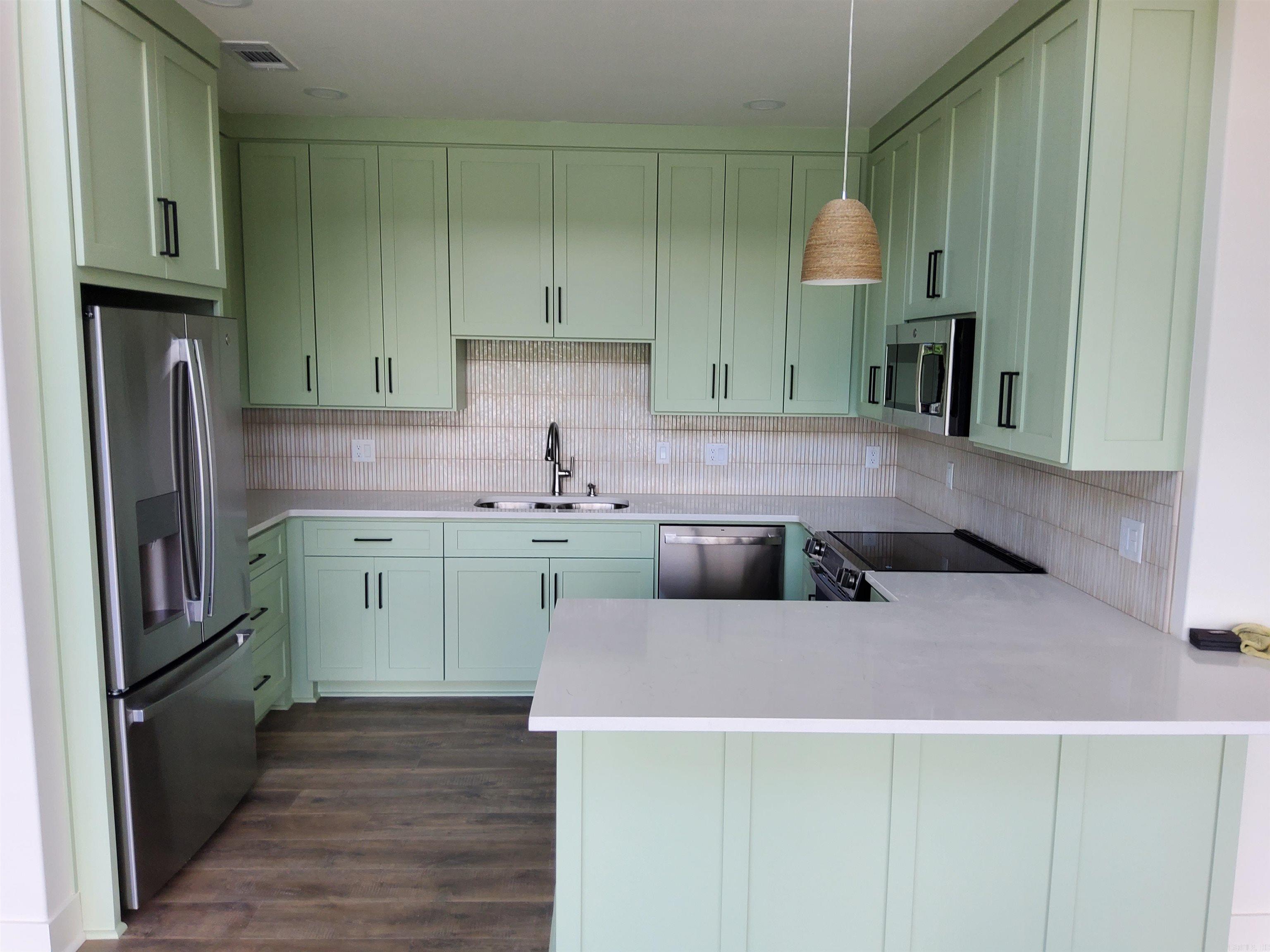 PLEASURE ISLE - Residential