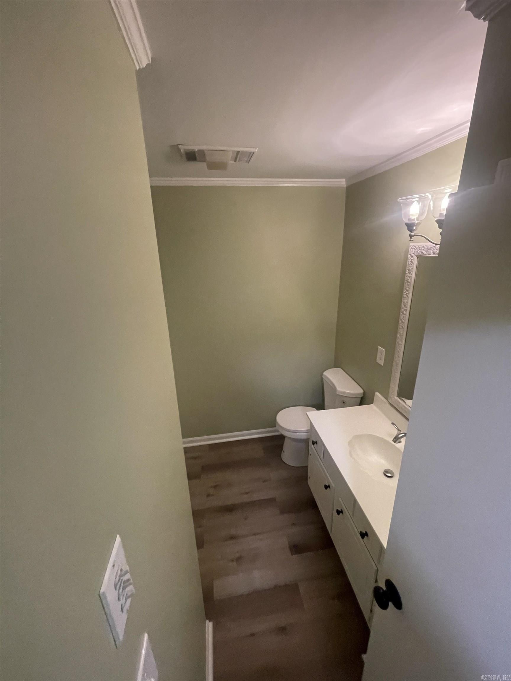 BRISTOL COMMONS TWNHS - Residential