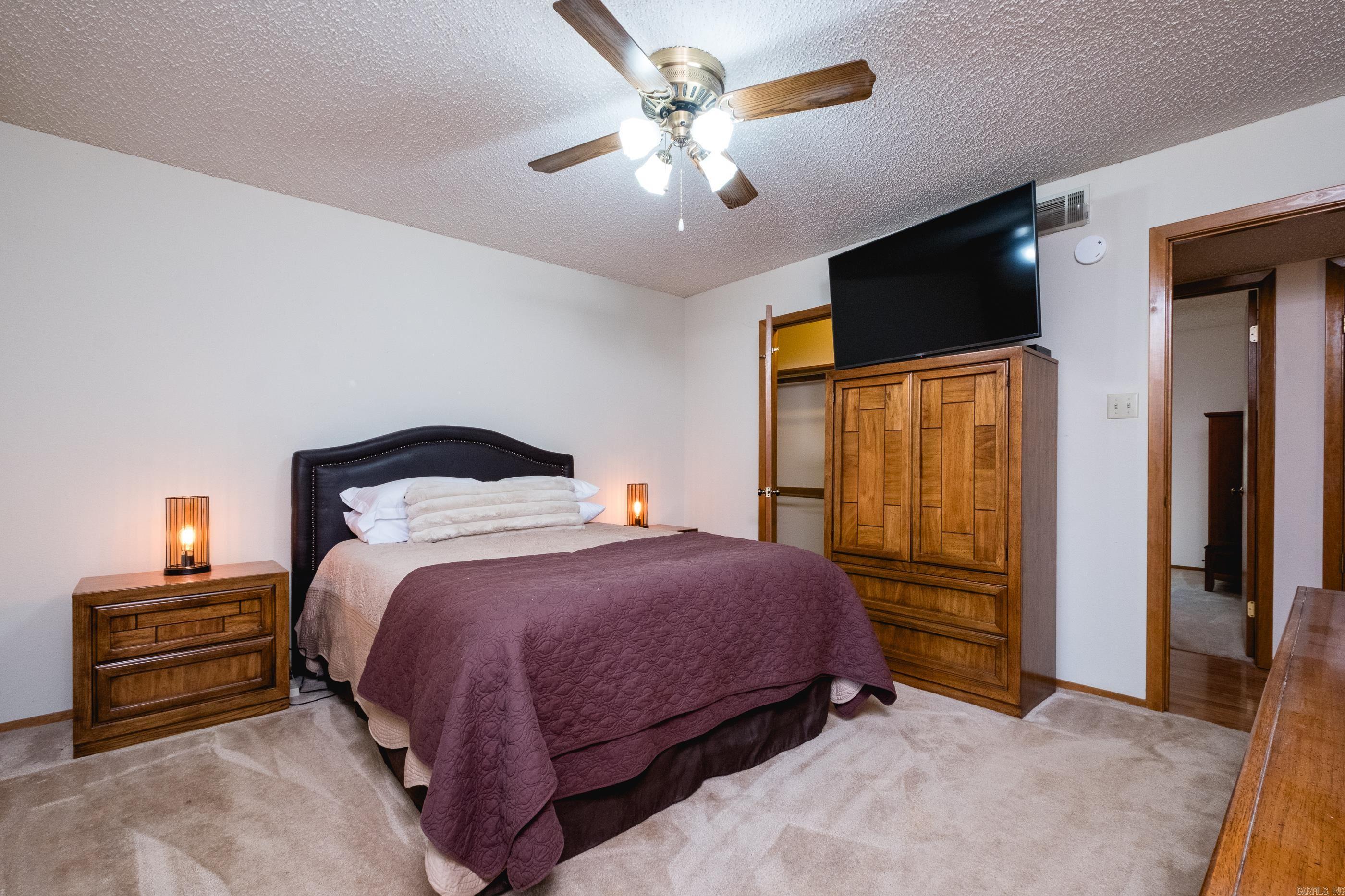 GIBRALTER HGTS - Residential
