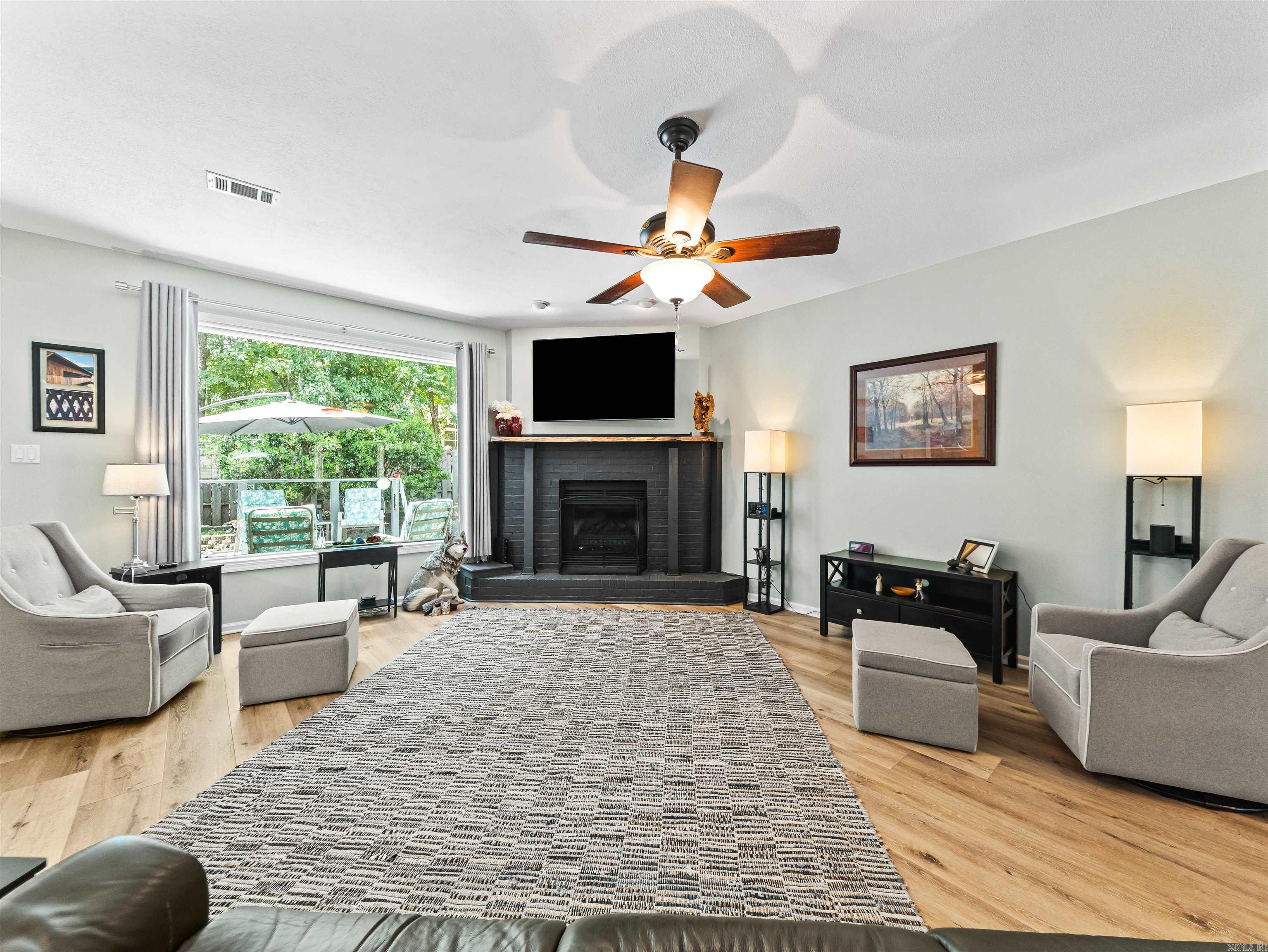 MAGNIFICO - Residential
