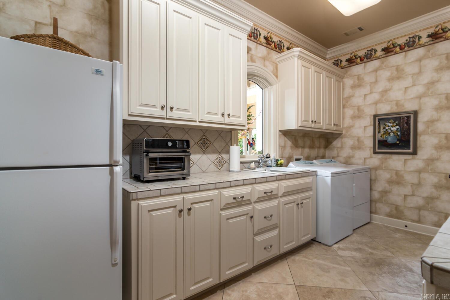 CHENAL VALLEY SOLOGNE CIRCLE - Residential