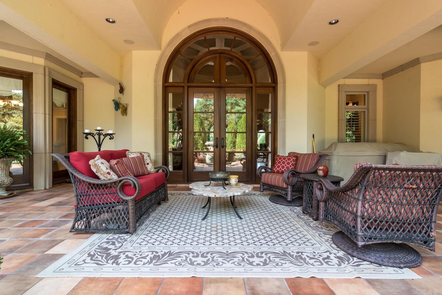 CHENAL VALLEY SOLOGNE CIRCLE - Residential