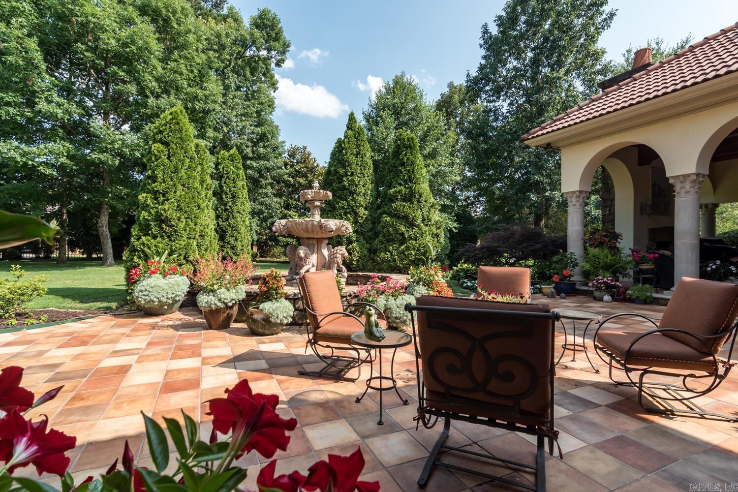 CHENAL VALLEY SOLOGNE CIRCLE - Residential