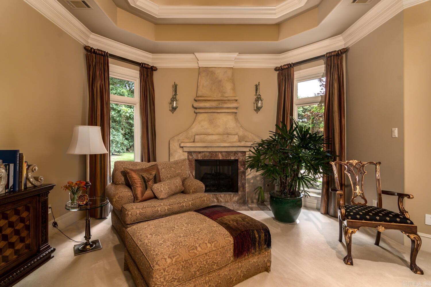 CHENAL VALLEY SOLOGNE CIRCLE - Residential