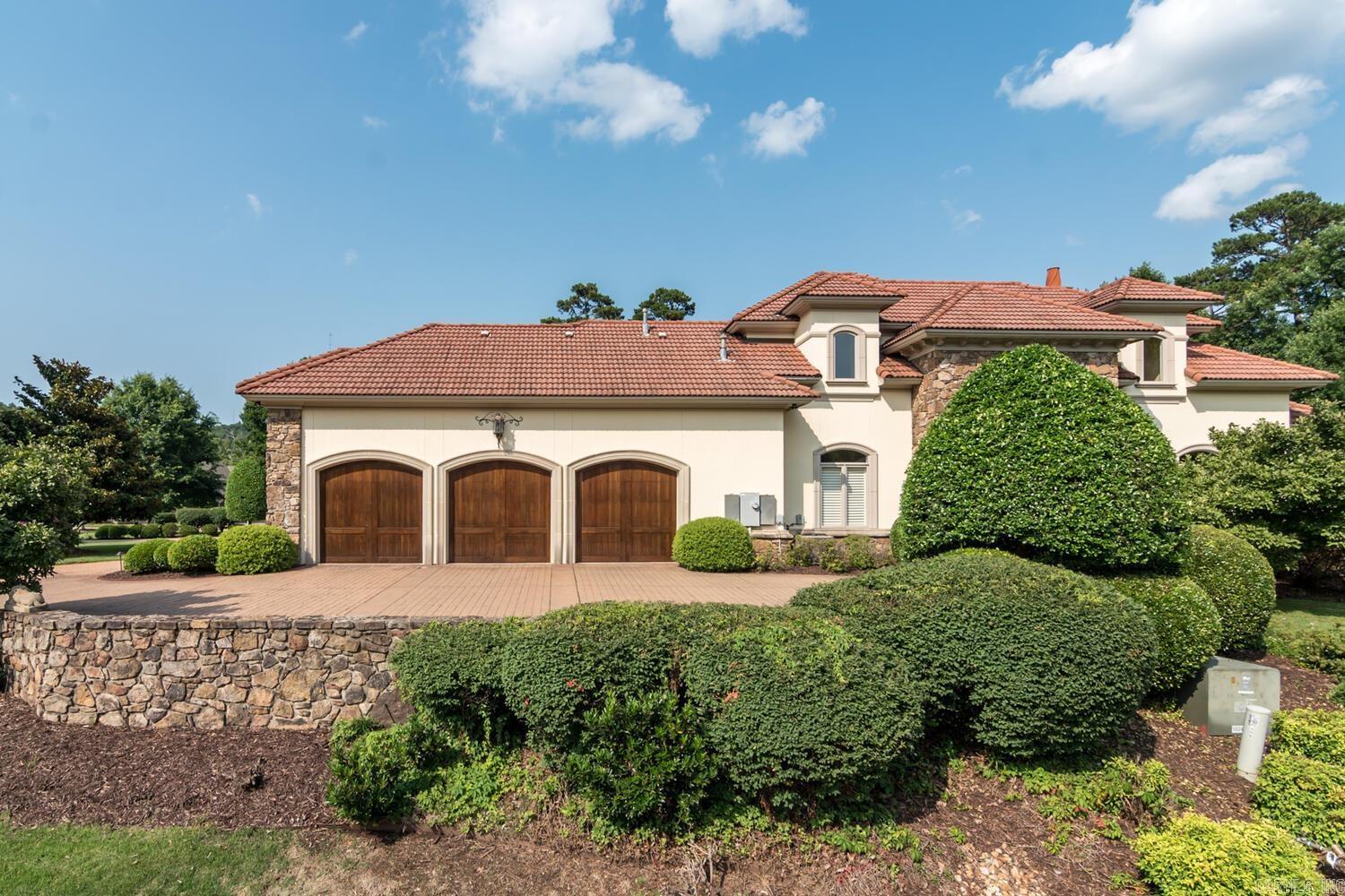 CHENAL VALLEY SOLOGNE CIRCLE - Residential