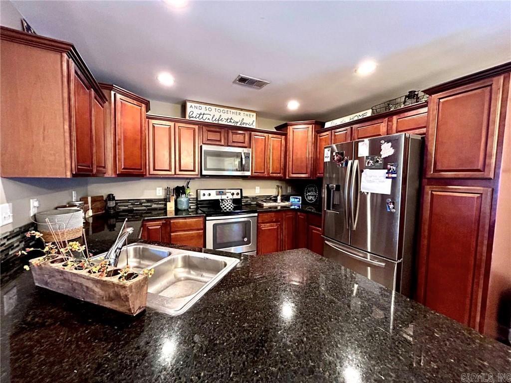 MAGNOLIA RIDGE ESTATES - Residential