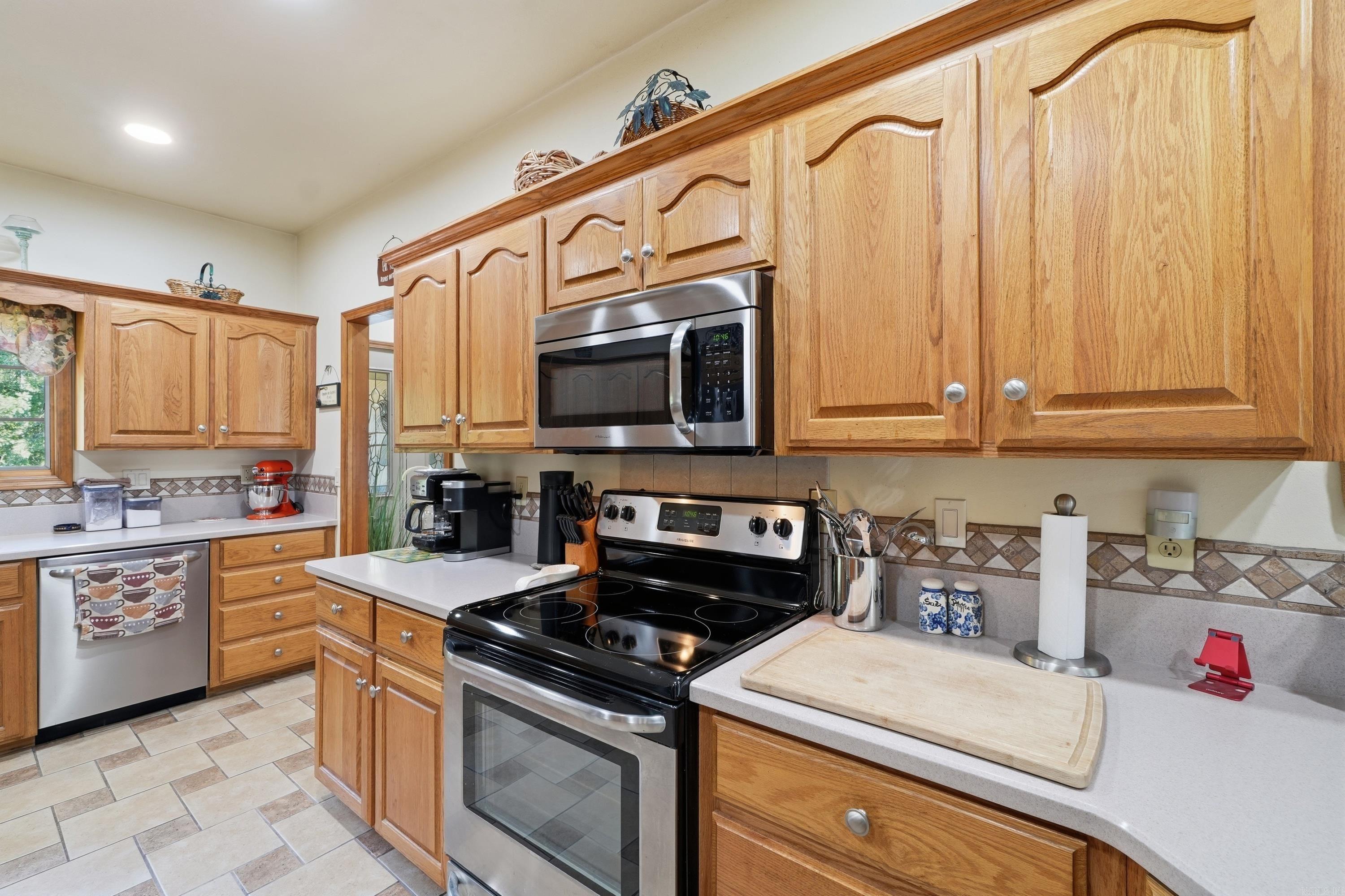 CASTLE RIDGE - Residential