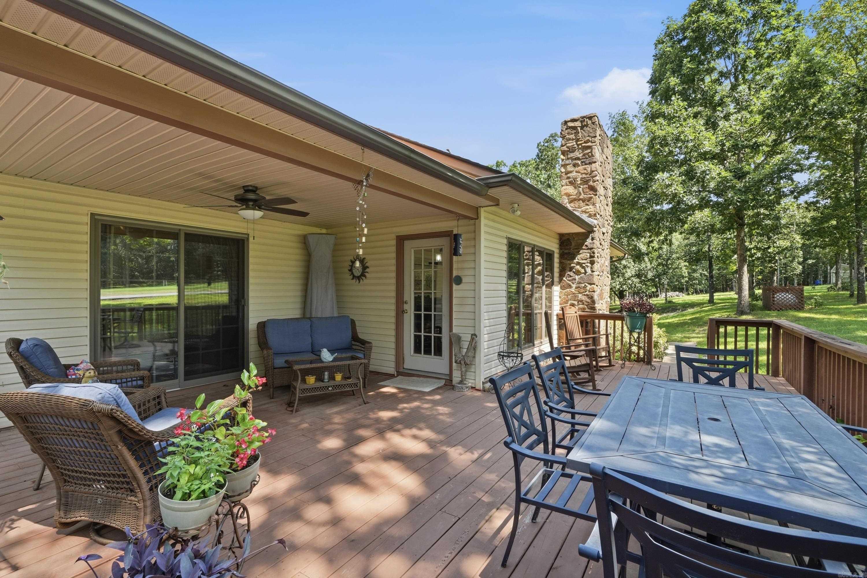 CASTLE RIDGE - Residential