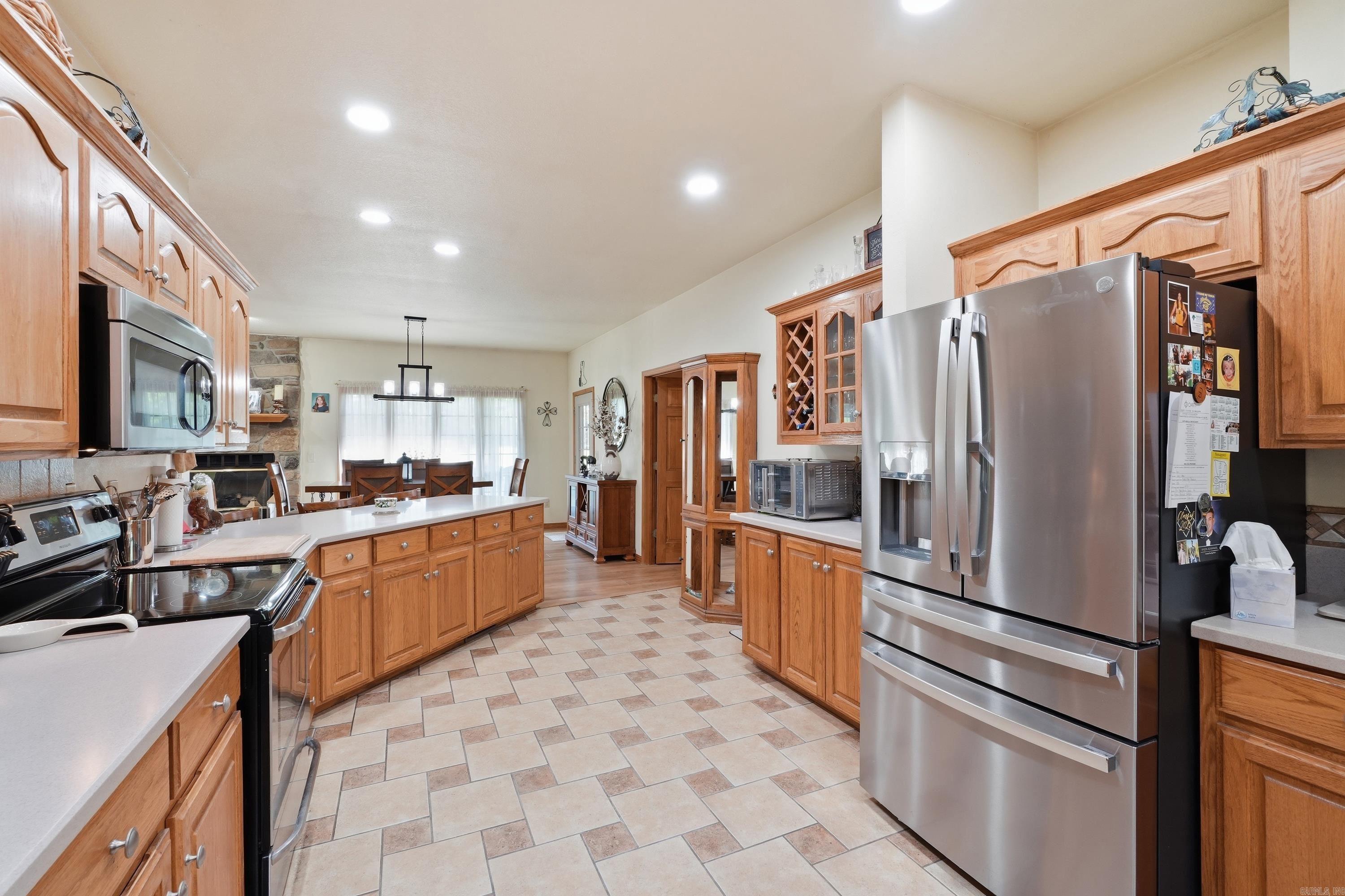 CASTLE RIDGE - Residential