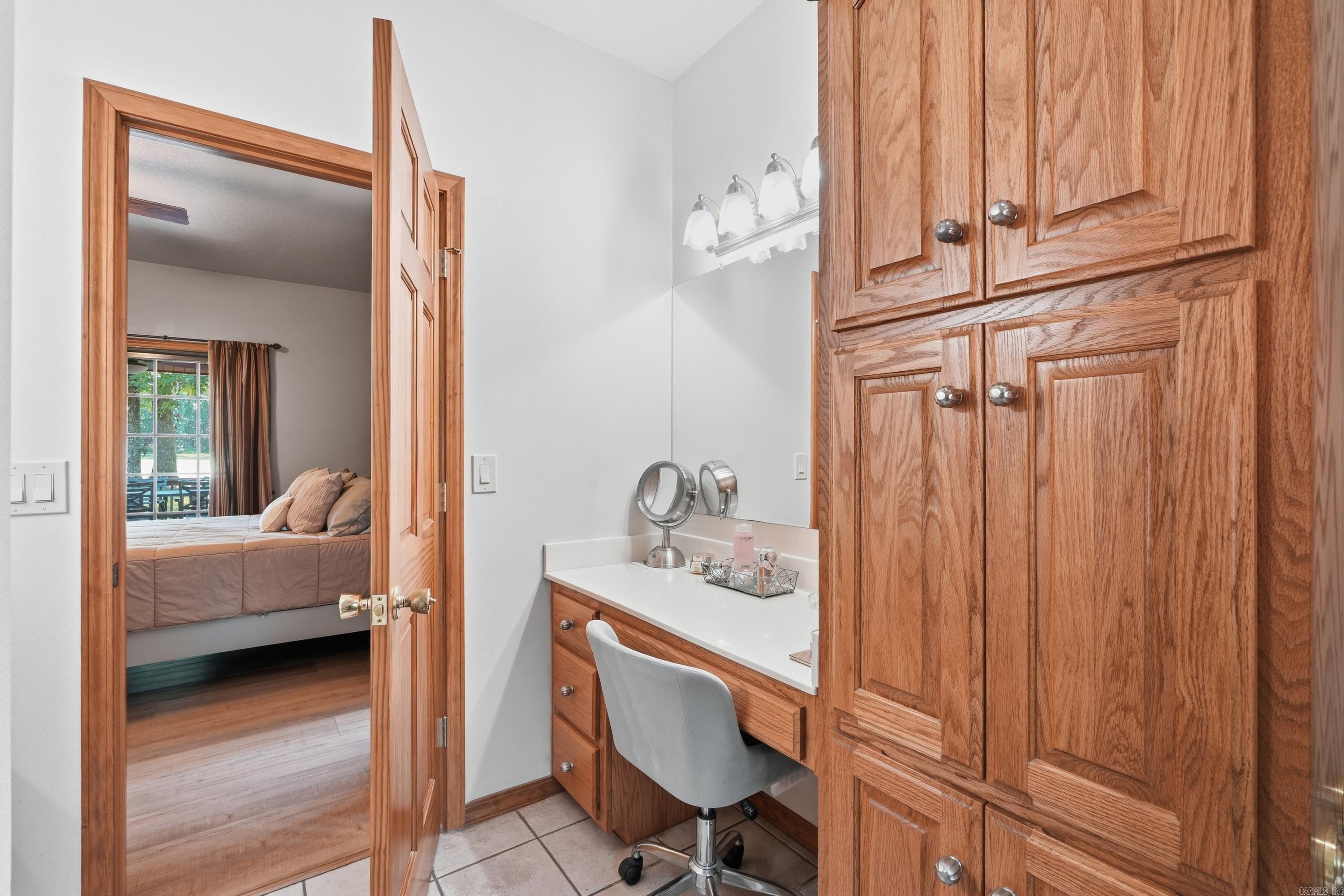 CASTLE RIDGE - Residential