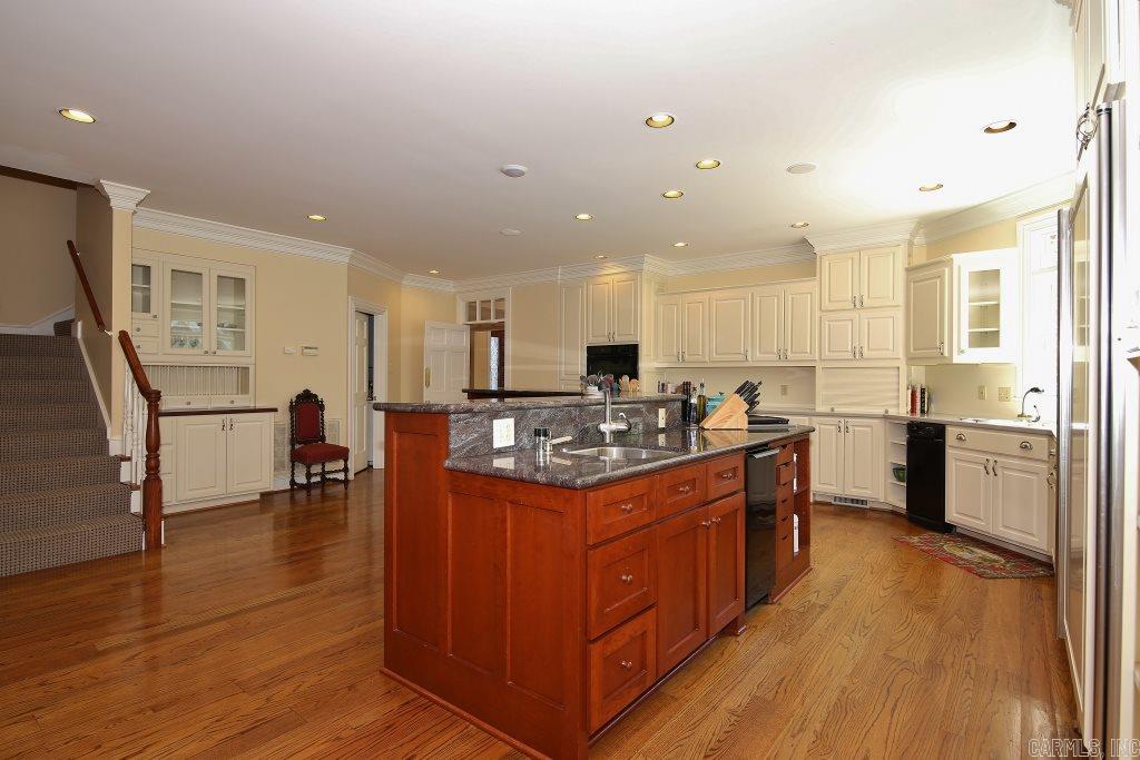 CHENAL VALLEY THE ESTATES - Residential