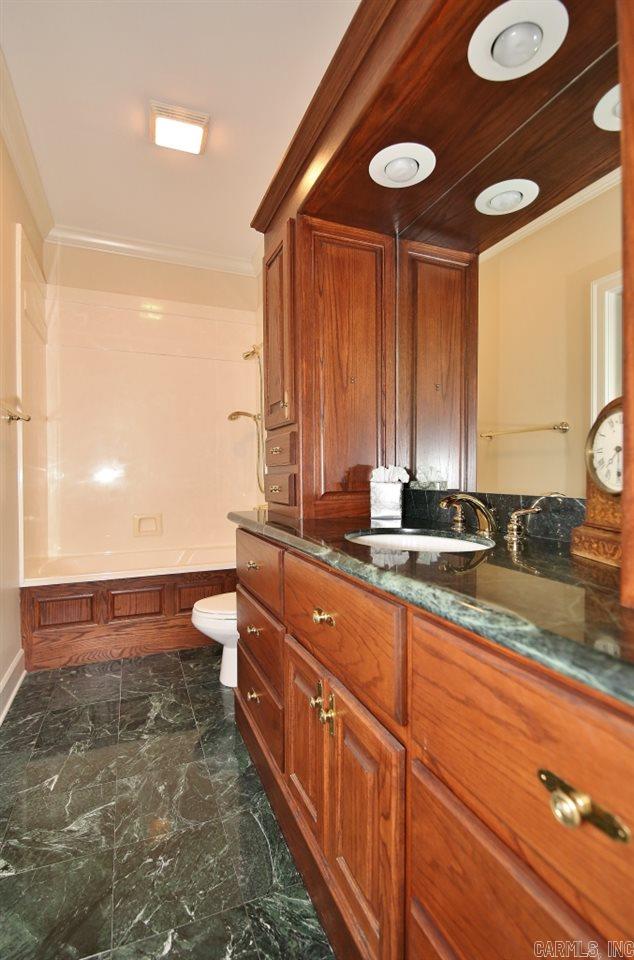 CHENAL VALLEY THE ESTATES - Residential