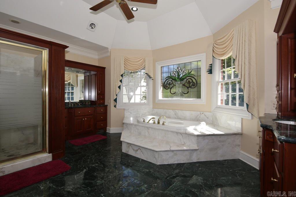 CHENAL VALLEY THE ESTATES - Residential