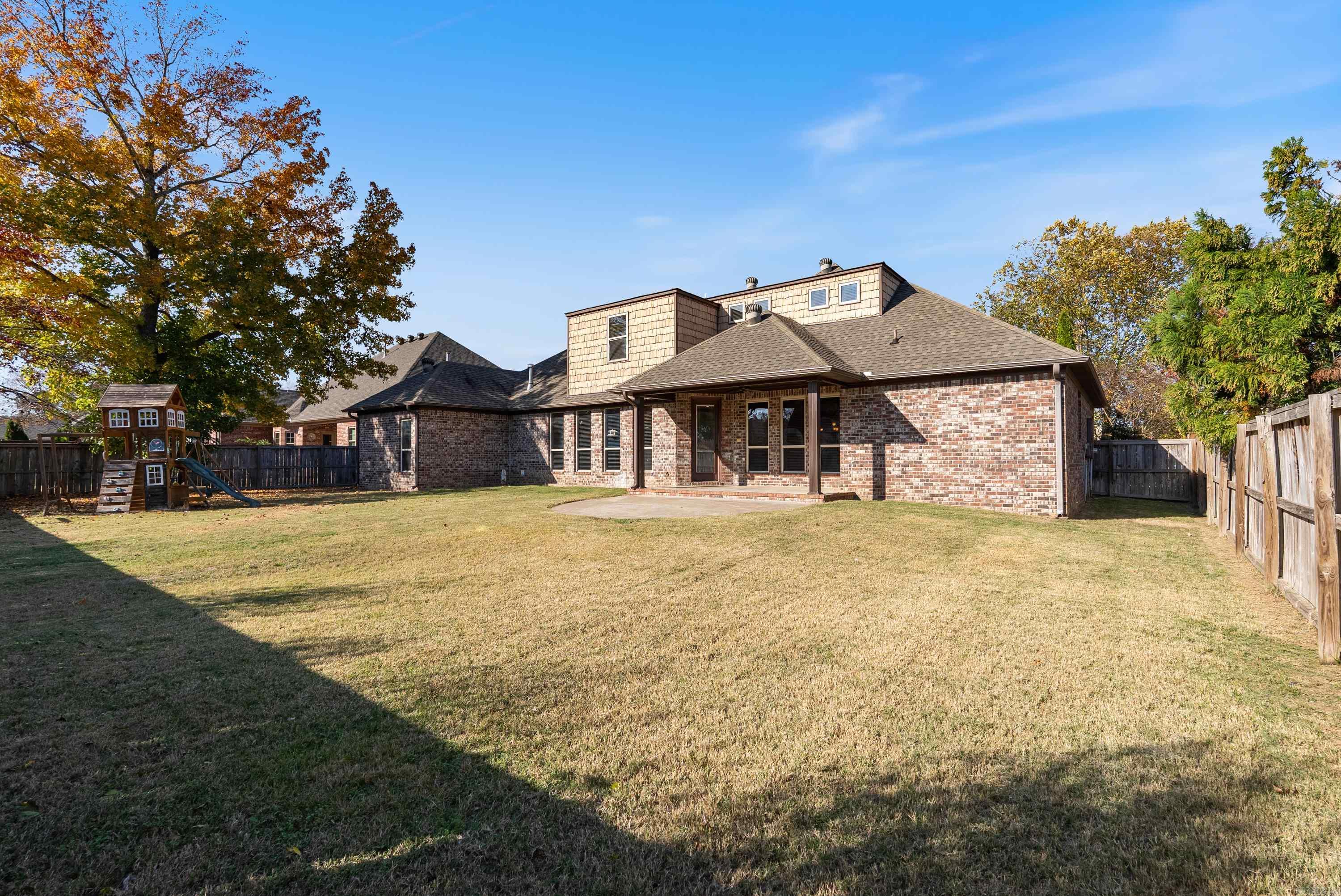 FIELDSTONE - Residential