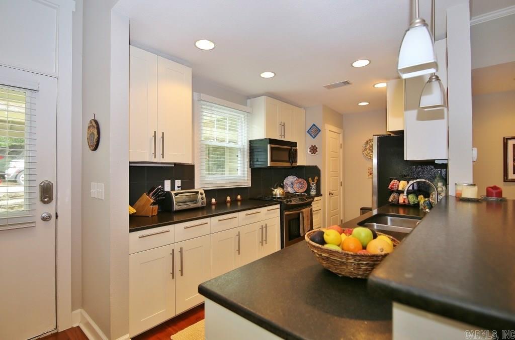 Elmwood Condos HPR - Residential