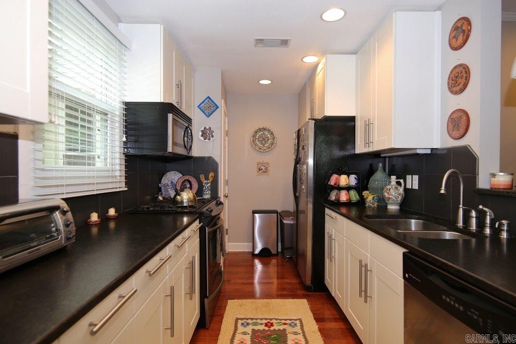 Elmwood Condos HPR - Residential